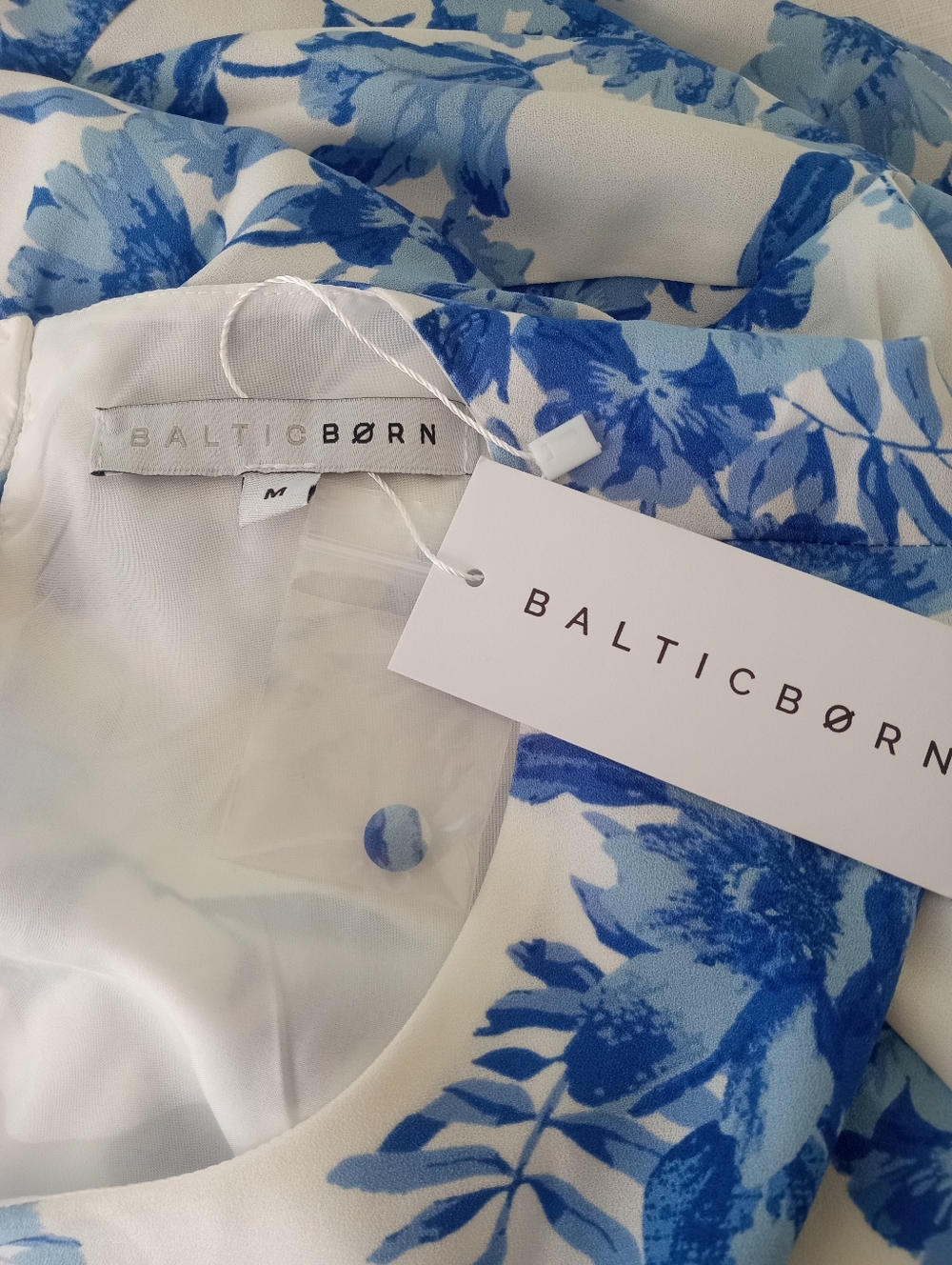 🆕 BALTIC BORN Elena French Blue Floral Mini Dress | M NWT - Picture 7 of 7